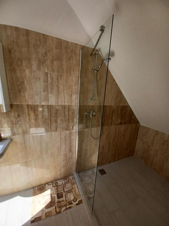 Fazekas Vendeghaz Hotel Balatonkeresztúr Eksteriør billede